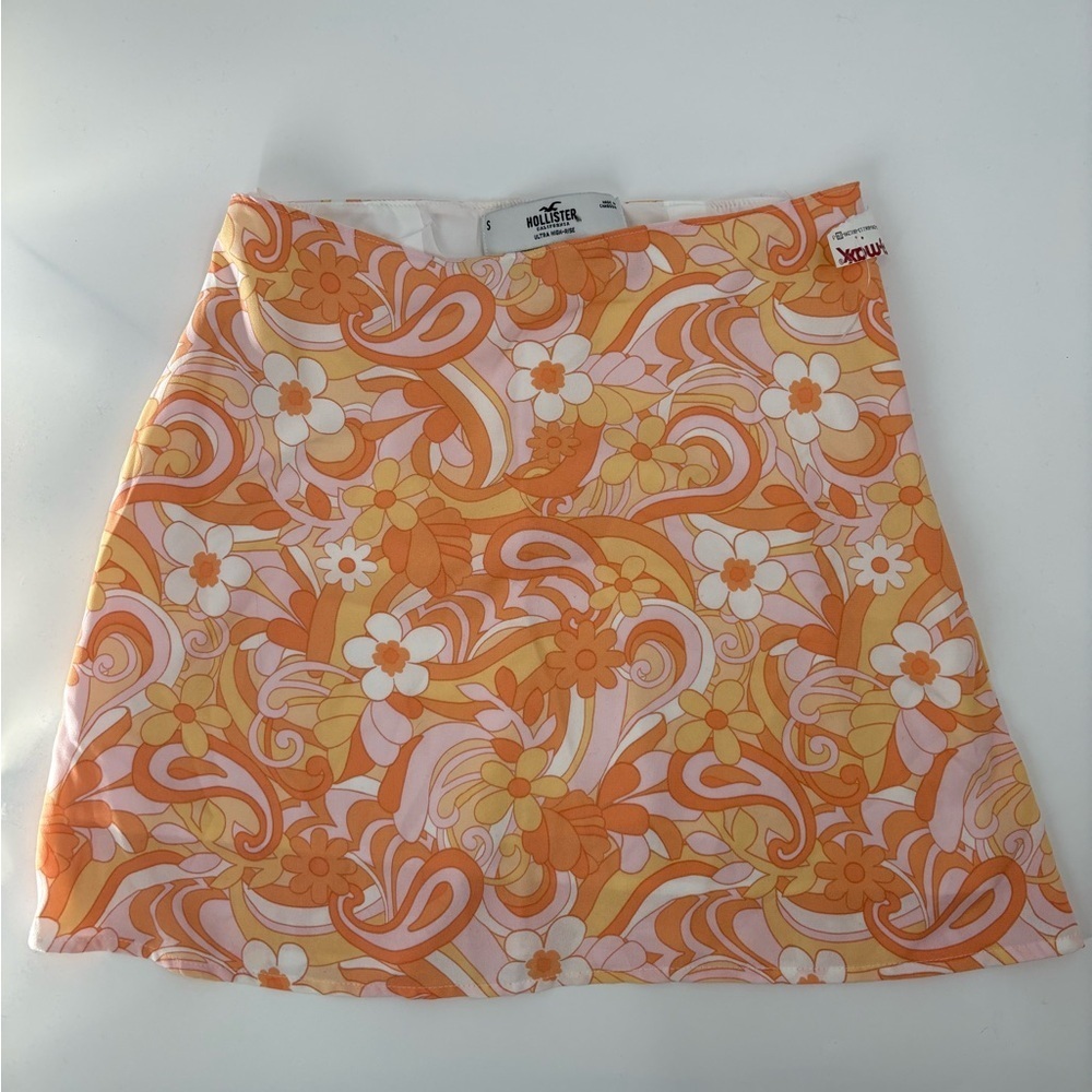 Hollister Women's Lined orange boho 70s Ultra High Rise Floral Mini Skirt small - Picture 2 of 14
